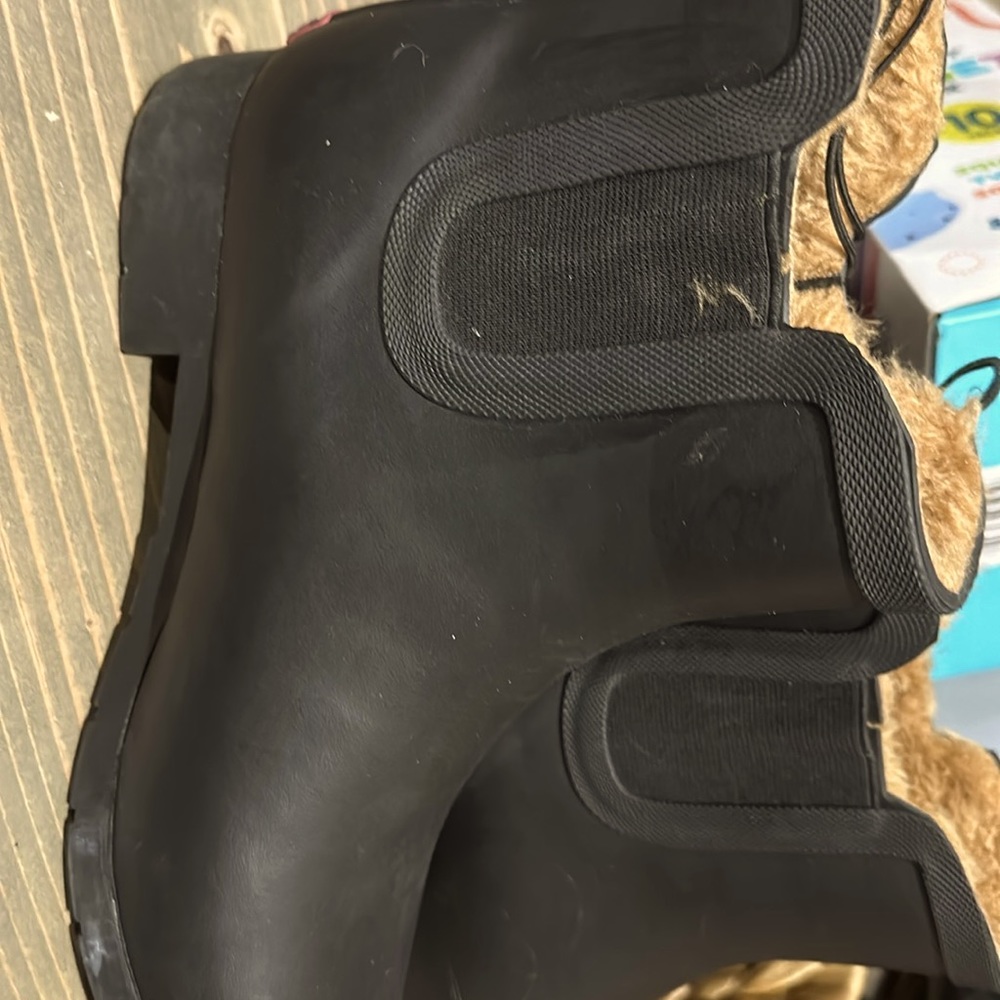 Chooka Women's Waterproof  Black Ankle Boots Faux Fur 8
